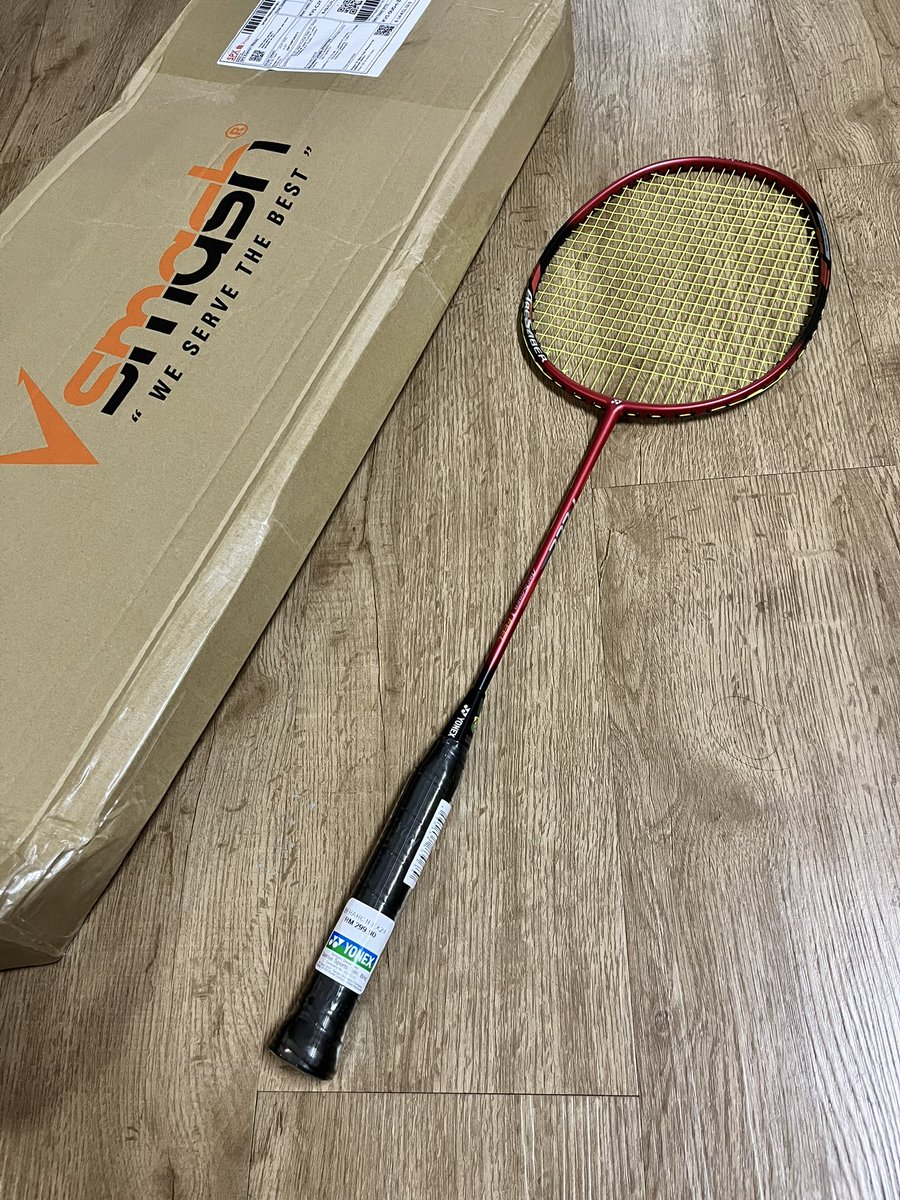 SyedAkramin's tweet image. Saya beli raket original Yonex Arcsaber 1 dari Vsmash dengan harga RM86 termasuk string, grip & shipping.
Saya fikir anda takkan jumpa yang lebih murah dari ini. Betul tak? Kalau ada, tolong beritahu nama kedai 😂