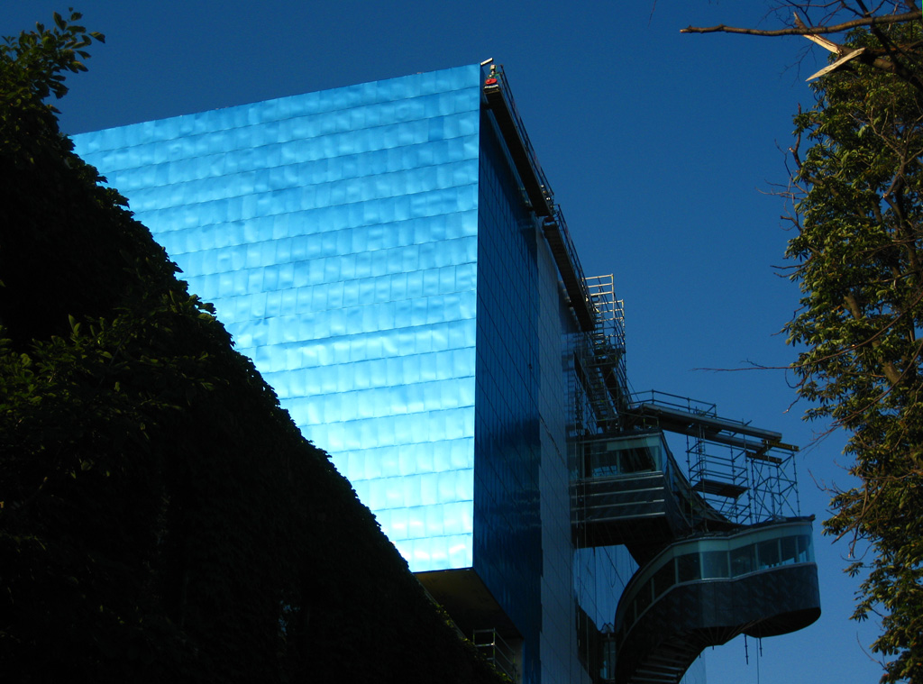 Vancouverismism's tweet image. Throwback to 26 July 2008, Art Gallery of Ontario, Toronto. #ProtestMania
