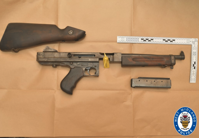 ES_News_'s tweet image. Man Jailed After Cops Find Submachine Gun in Toolbox
Anthony Patterson handed himself in after police found the deadly live weapon and 176 rounds of ammunition at a house in Birmingham.
A man has been jailed for five years after a raid uncovered a live Thompson submachine gun…