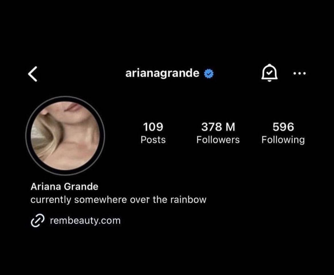 hearmxout's tweet image. okay but we never got this pic and she never kept it as the pfp… will we get it for wicked part 2 photo dumps ?