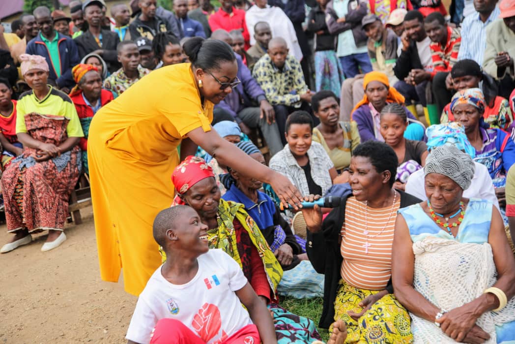 Ndoli #TeamPK (@de_ndoli) on Twitter photo Good evening Rwanda
Good evening <a href="/BureraDistrict/">Burera District</a>
Kwegera umuturage ukumva ibitekerezo bye mwabigize intego , Mukomereze Aho <a href="/RwandaNorth/">Northern Province/ Rwanda</a> <a href="/MukamanaSoline/">MUKAMANA Soline/Mayor BURERA District</a>
#UmuturageKuIsonga Good evening Rwanda
Good evening <a href="/BureraDistrict/">Burera District</a>
Kwegera umuturage ukumva ibitekerezo bye mwabigize intego , Mukomereze Aho <a href="/RwandaNorth/">Northern Province/ Rwanda</a> <a href="/MukamanaSoline/">MUKAMANA Soline/Mayor BURERA District</a>
#UmuturageKuIsonga