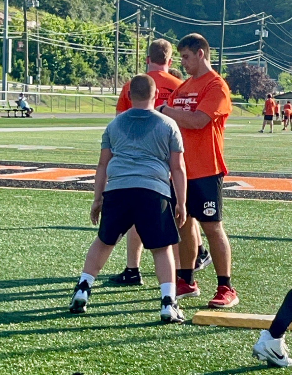 DavidAB2028's tweet image. Working the Jim Conley Memorial Youth Football Camp
