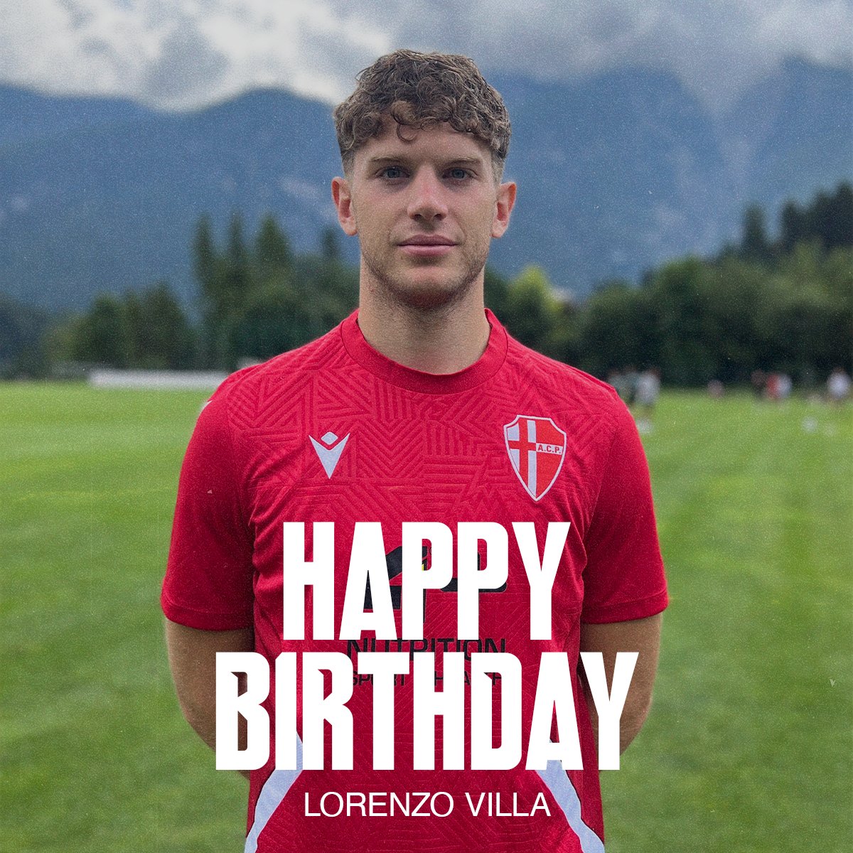 Compie oggi 22 anni il nostro Lorenzo Villa!
Tanti Auguri Lorenzo! 🎂⚪️🔴