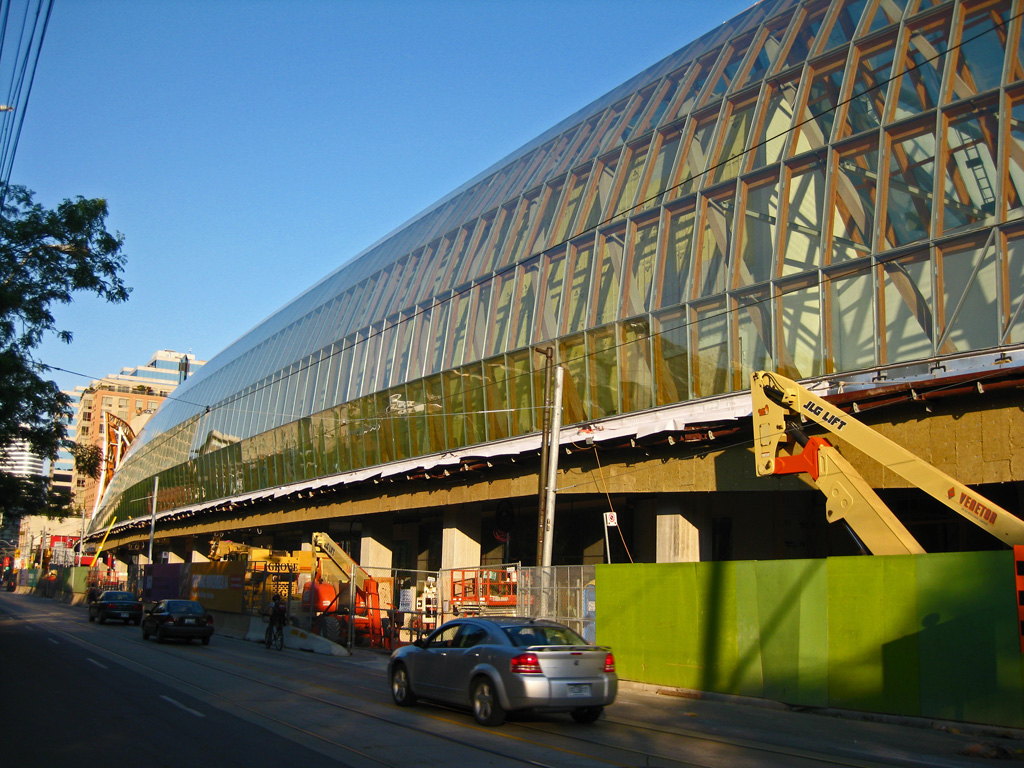 Vancouverismism's tweet image. Throwback to 26 July 2008, Art Gallery of Ontario, Toronto. #ProtestMania