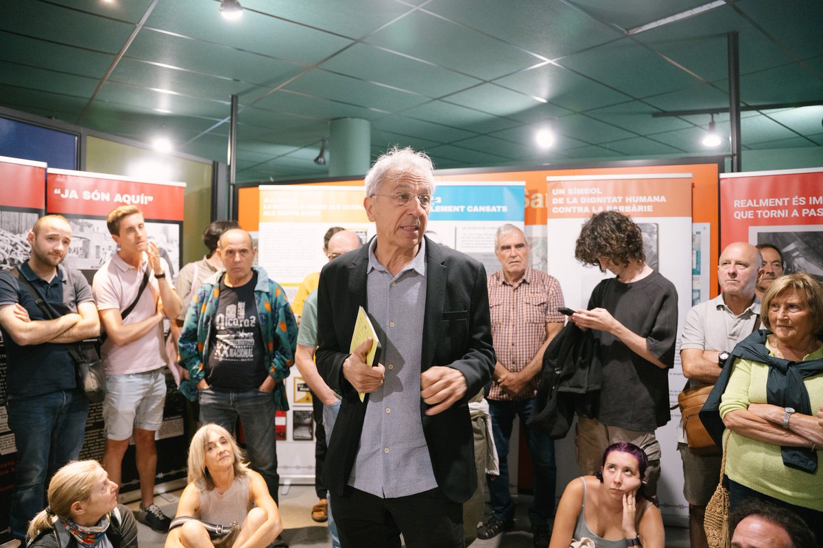 Dansàneu (@dansaneu) on Twitter photo 🪧 Continuem vetllant per a fer memòria, avui amb un una exposició a Espot amb motiu del 50 anys de la mort de Joaquim Amat-Piniella, i coincidint amb el 80è aniversari de l'alliberament dels camps d'extermini nazis.
🗨️ I lectura dramatitzada a càrrec d'Ivan Caelles #Dansàneu25 🪧 Continuem vetllant per a fer memòria, avui amb un una exposició a Espot amb motiu del 50 anys de la mort de Joaquim Amat-Piniella, i coincidint amb el 80è aniversari de l'alliberament dels camps d'extermini nazis.
🗨️ I lectura dramatitzada a càrrec d'Ivan Caelles #Dansàneu25