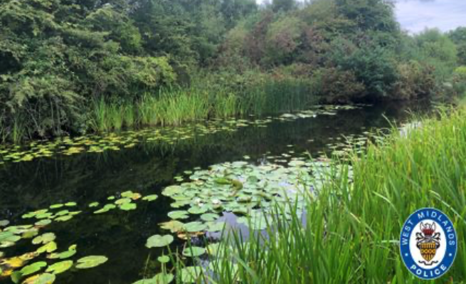 ES_News_'s tweet image. 'This Baby Boy Deserves Justice' - £10,000 Reward Offered in Canal Baby Case
WMP Detectives have made a fresh and emotional appeal for information, four years after a newborn baby boy was tragically found in a Walsall canal.
Police have renewed their appeal for answers in the…