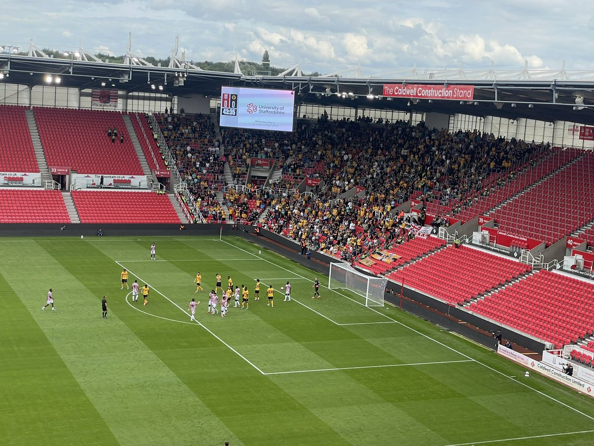 NathanJudah's tweet image. Stoke 1 Wolves 0 Bae Junho

Wolves getting ‘conceding from a set-piece’ out the way early 🤔 

Looked off-side to me 

Been a pretty dismal first half all-round, defence fail to clear their lines &amp;amp; it’s all a bit scrappy 

#wwfc
