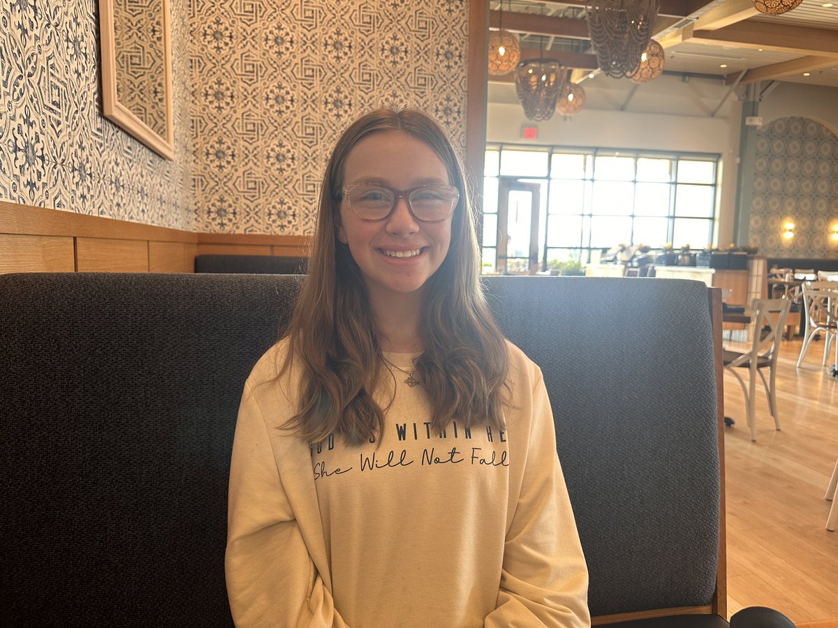 mhenslee's tweet image. These two are dogsitting for a family from church, so I surprised them (scared the snot out of them) and invited them to a double Saturdaddy-Daughter Date at Tupelo Honey.