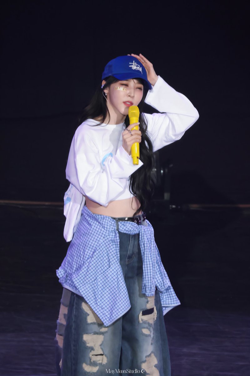 maymoonstudio's tweet image. 250726 문별 팬콘 [sea;nema] in 가오슝 

Shu⋯Shutdown?! 또??

#마마무 #문별 #MoonByul
#MoonByul_FanConcert #seanema
#MoonByul_seanema_in_KAOHSIUNG