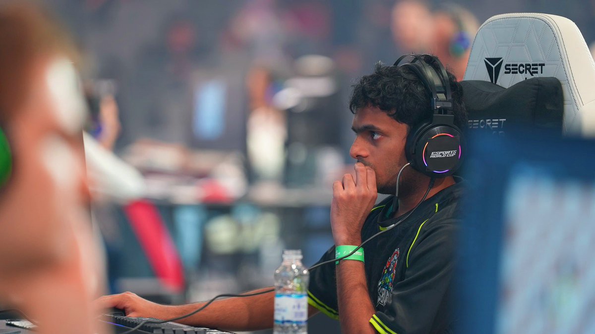 S8ulesports's tweet image. Game 1 in the bag! Let’s keep the momentum rolling 🔥

Stay locked in — this is just the beginning 🚀

#Gameshuru #Gameशुरु #EWC2025 #S8ULFTW #iQOOS8UL