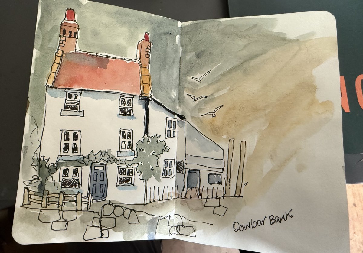 staithesartist's tweet photo. The #sketches in my #LittleBook of #Staithes with #watercolour added #Moleskine #sketchbook https://t.co/d8H4XX1W7s