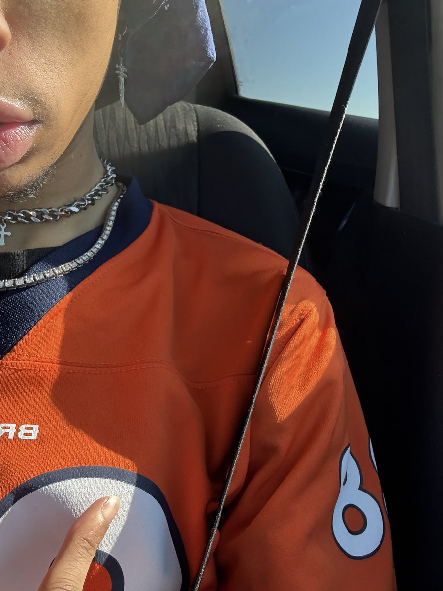 auraisme's tweet image. been da OG 🆗🟠🔵