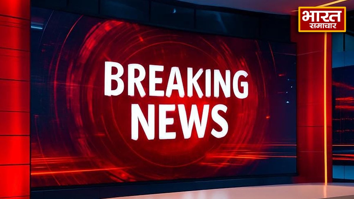 bstvlive's tweet image. चित्रकूट -भारतदास महंत के ऊपर विधवा ने लगाए आरोप, अर्धनग्न होकर खिड़की से गलत इशारे के आरोप
रात के समय आश्रम में फूहड़ गाने बजाने का आरोप, कोतवाली में नहीं हो रही कोई सुनवाई-, रैपुरा थाना के लालापुर आश्रम के सामने का मामला
#Chitrakoot @chitrakootpol