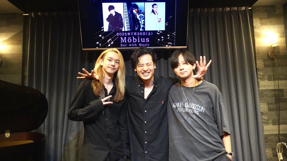 Yuji_tvd's tweet image. 本日は四谷
素敵なイベントをありがとうございます😊
いい声に乗せてピアノ弾けて
楽しかったです。
みんな素敵な人ばかりに囲まれ
ハッピーな空間だったね!