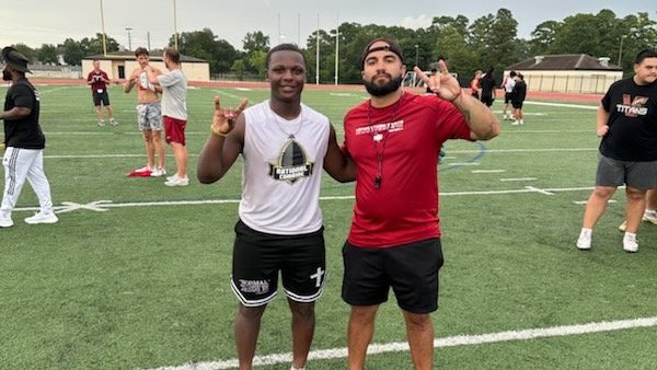 Six Star Football | PLUS+ (@sixstarfootball) on Twitter photo MIDWESTERN STATE PROSPECT CAMP COVERAGE | A look at some of the top RB talents that shined
🔥A look at top talents that turned heads at Midwestern State
📖Scouting Reports + Standouts
STORY: ▶️sixstarfootball.com/article/event-…
<a href="/JaydenSala7876/">Jayden Anthony Salas-Adonay</a> <a href="/SevBullardFb/">Sevaun “Sub-Zero” Bullard 28’</a> <a href="/dedric_callis/">Dedric Callis</a> <a href="/HagenFrank13/">Hagen Frank</a> MIDWESTERN STATE PROSPECT CAMP COVERAGE | A look at some of the top RB talents that shined
🔥A look at top talents that turned heads at Midwestern State
📖Scouting Reports + Standouts
STORY: ▶️sixstarfootball.com/article/event-…
<a href="/JaydenSala7876/">Jayden Anthony Salas-Adonay</a> <a href="/SevBullardFb/">Sevaun “Sub-Zero” Bullard 28’</a> <a href="/dedric_callis/">Dedric Callis</a> <a href="/HagenFrank13/">Hagen Frank</a>