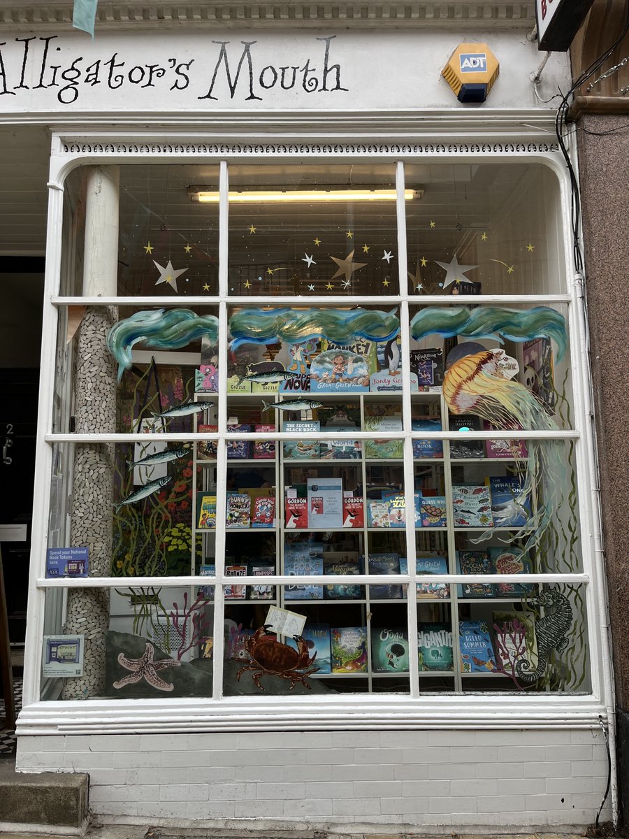 alligatorsmouth's tweet image. Our unbeatable summer window is here, painted by our incredible @anna_millais and the whole of Richmond will want to see it. Come along to see the underwater creatures visiting our window over the summer holiday!