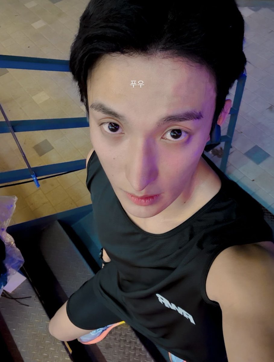 forestaals's tweet image. someone tell him to chill out with everyth hes posting today i'm not his strongest soldier!!!!