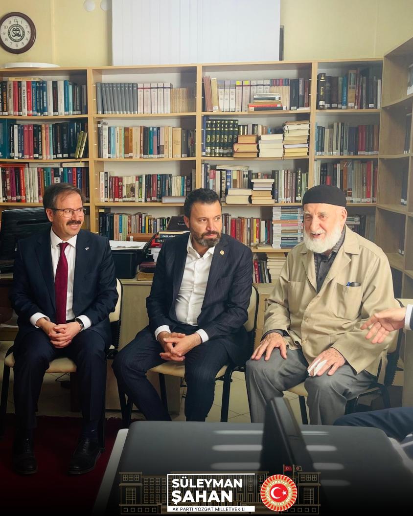 Ahmet Şevki Ergin Kültür Merkezi Başkanı Ali Şakir Ergin Hocamızı, Yozgat Milletvekilimiz ve TESKOMB Genel Başkanımız Abdulkadir Akgül, İl Başkanımız Hasan Kandemir ve teşkilat mensuplarının teşrifleriyle beraber ziyaret ettik. Ziyaret esnasında derin bilgileri ile birlikte