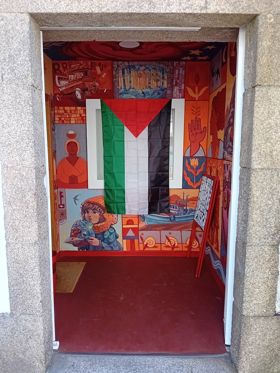 18.00 horas, 26 de xullo, Oficina Rúa, Santiago de Compostela, Galicia.