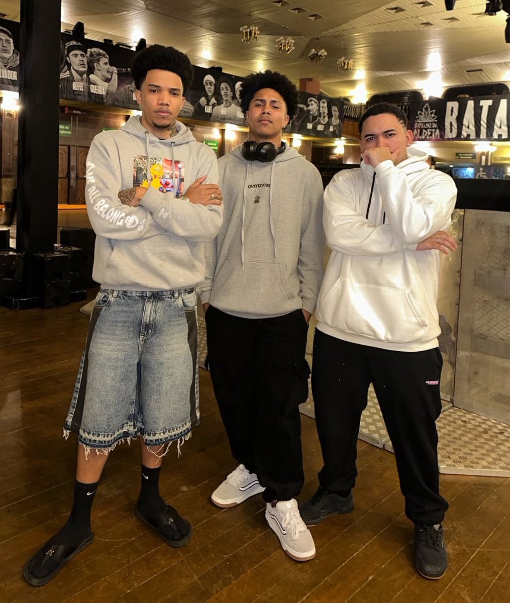 fla_infos's tweet image. Hoje é BDA 9 ANOS
E nós estamos fechados com o trio do flamenguista NEO.