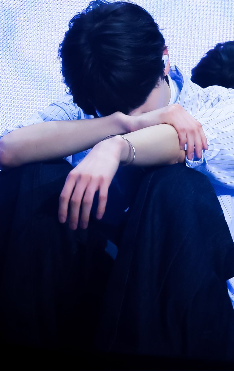 250620 

뭐랄까 묘해🫠

#TWS #투어스 
#신유 #SHINYU #シニュ