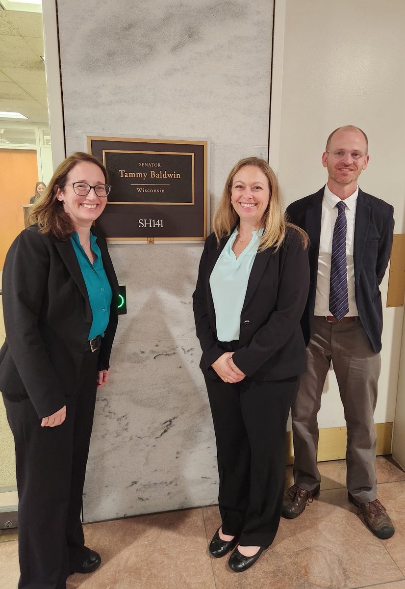 Gwen Lomberk tweet media