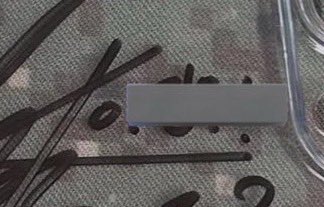 IMGOLDENCARD's tweet photo. Some details always vividly reflect Jungkook's sense and cleverness. For example, when there was no space to write "to", he incorporated it into his signature, using the interlacing of strokes to form "to". https://t.co/9UE4kE5LZm