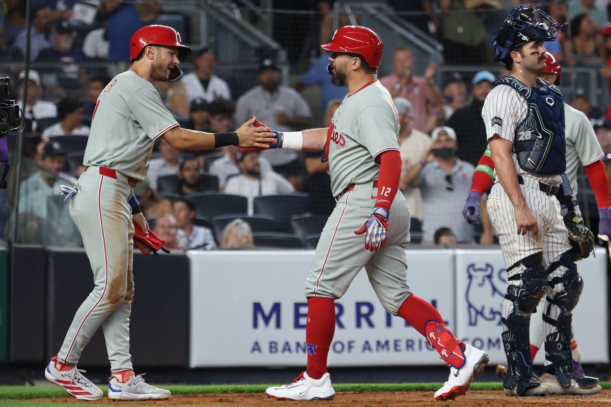 CaesarsSports's tweet image. A bettor in NY won $24,634.88 on a $500 5-leg MLB parlay 🤑
Rangers -1.5 (+140)
White Sox 1st 5 Innings +0.5 (+100)
Rockies-Orioles OVER 9 (-125)
Phillies ML (+130)
Blue Jays -1.5 (+158)