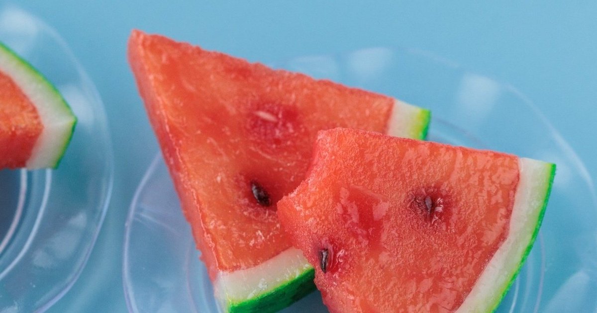 ariariareal's tweet image. 過去作の粘土スイカ(🍉&apos;^&apos;🍉)
つくりかけの改良版をそろそろ完成させたい、今年こそうちのこたちとスイカパーティするんじゃ🥳🥳🥳