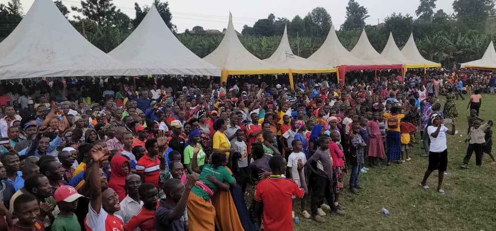 VKaterera's tweet image. #update.The Director of mobilisation patriotic league of Uganda Hon Mawanda Michael has today opened the office of PLU in katerera -Rubirizi District in western Uganda where he represented the chairman of patriotic league of Uganda.
@mkainerugaba
@Plumedia1
@DaudiKaband