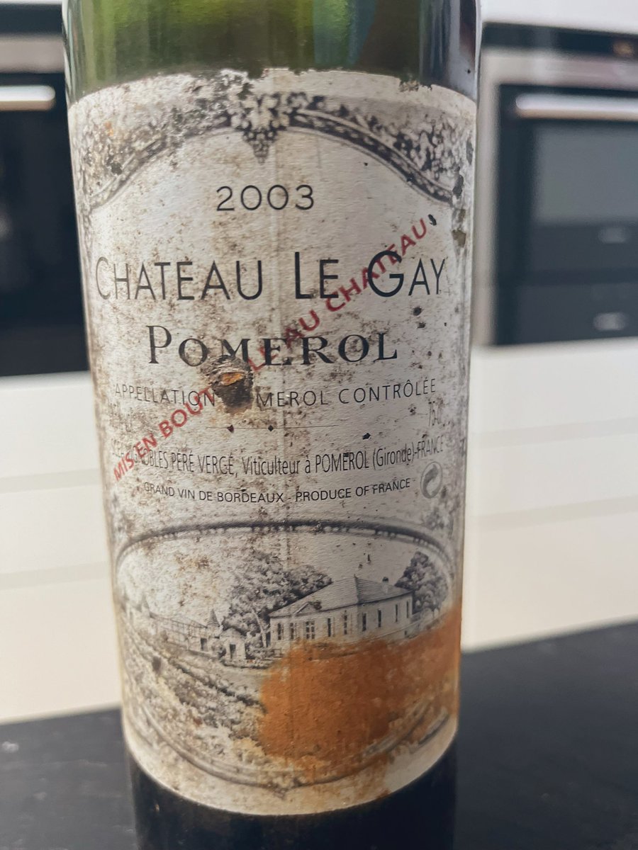 E2Villiers's tweet image. L’incroyable caractère digeste d’un vieux Bordeaux, même lorsqu’il s’agit d’un Pomerol.