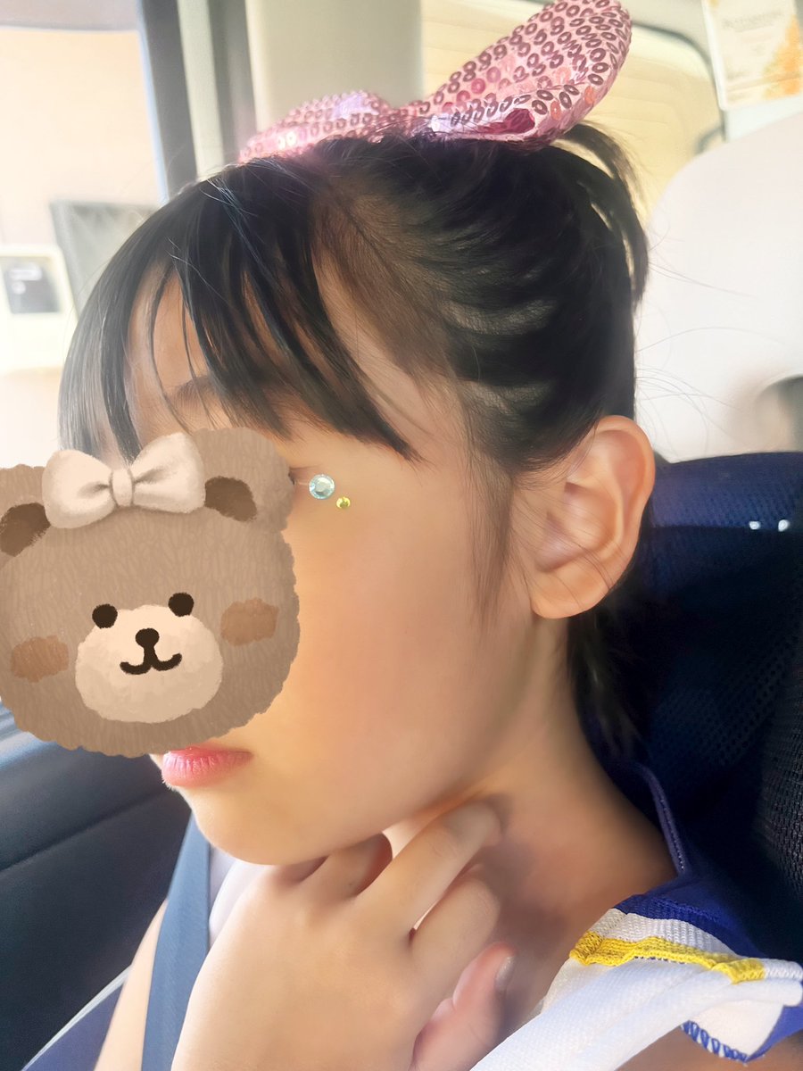 fml_mii's tweet image. 今日は娘のチアで夏祭りイベントに
出てきました〜🏵⸜(  ॑꒳ ॑ * )⸝🏵

お化粧して自分でシール貼って、
気合い入れて自己肯定感ぶち上げて
本番に挑む姿は我が子ながら
かっこよすぎる…😳

大きい音や同時になにかをするのも苦手。
人前で失敗することへの恐怖心。…