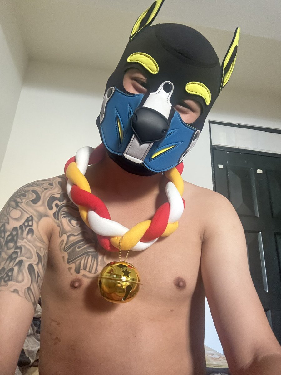 帶男人的頭套
其實我蠻口愛😍