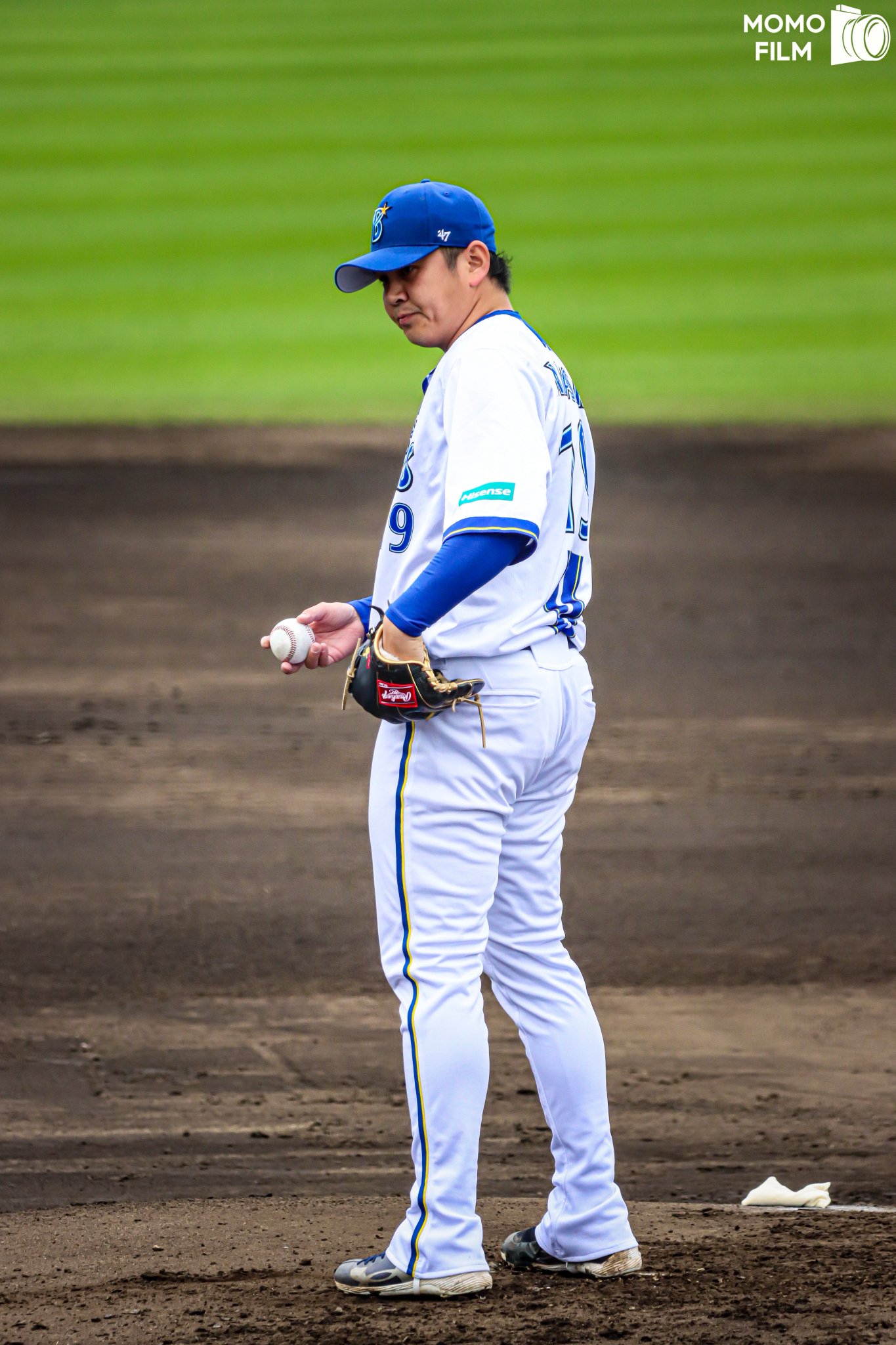 #18 山﨑康晃選手 直筆サイン ★ルーキー 本拠地開幕シリーズ 配布ヘルメット 18 山﨑康晃選手 直筆サイン ☆ルーキー 本拠地開幕シリーズ
