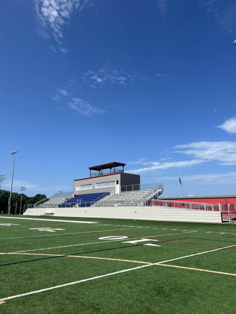 CoachJonesLyon's tweet image. Last Junior Day of the year!! Game day is fast approaching!! @_Lyon_Football #LyonWay #FastandFurious