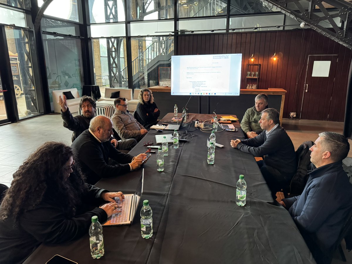 Autoridades del Consorcio Plaza de Toros y su equipo de trabajo invitaron al Director de Turismo de la Intendencia de Colonia, Martín Alvarez, al atractivo realense, con el objetivo de poner en conocimiento el funcionamiento, próximos eventos y actividades promocionales.
