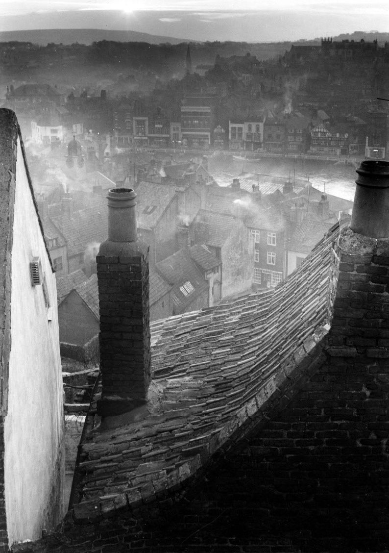 aflashbak's tweet image. Edwin Smith: Photographing Beauty In Everyday Landscapes - Flashbak flashbak.com/edwin-smith-ph…