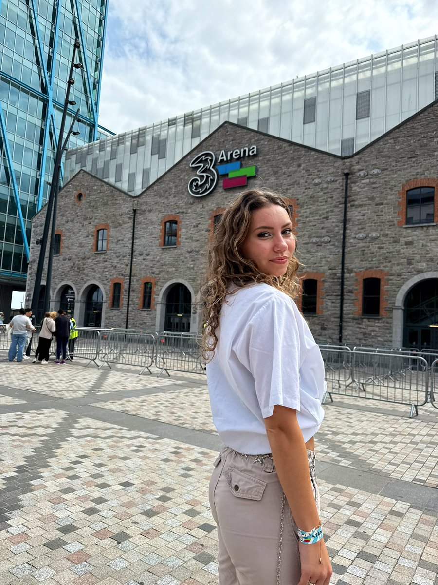 whyxlive's tweet image. hit me hard and soft tour: dublin n1 🩵