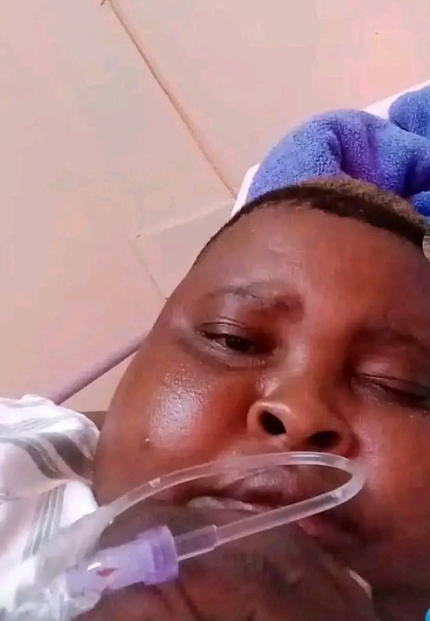 DiphiriBen10's tweet image. Tsekeleke has collapsed and is currently in hospital..he is currently on a drip. No further details. We wish him a speedy recovery ✅✅