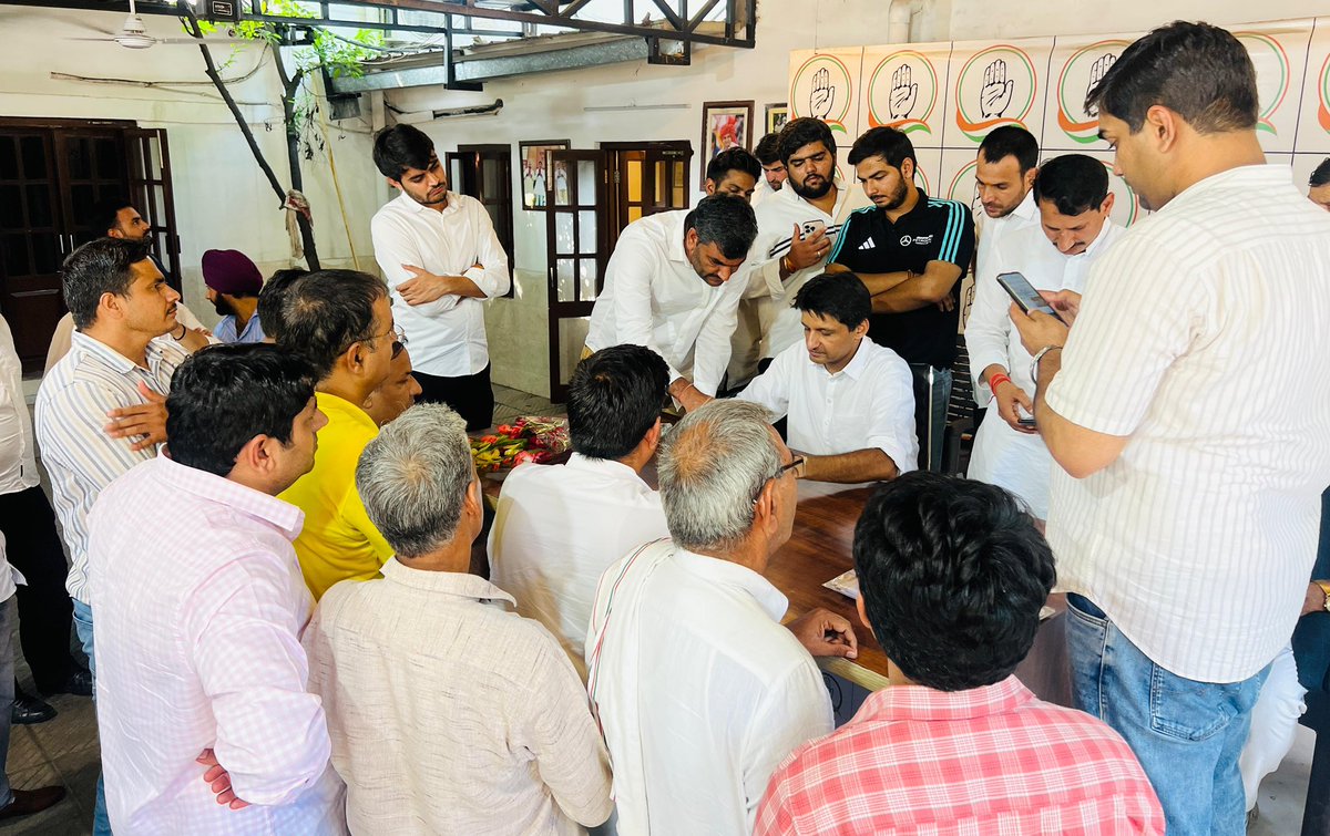 DeependerSHooda's tweet image. आज दिल्ली निवास पर अपनों के साथ मुलाकात...