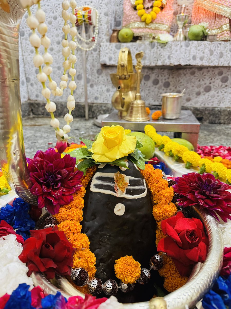 neelkanthtemple's tweet image. शुभ रात्रि श्री नीलकंठ महादेव जी
📍 श्री नीलकंठ महादेव मंदिर उत्तराखंड