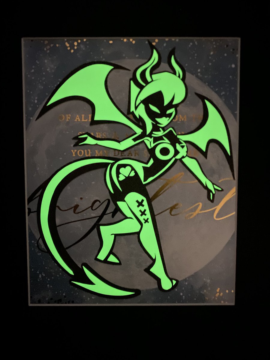 SamohtLion's tweet image. Verosika Mayday is here to steal hearts and spotlight 🔥 This glittery layered paper craft captures her devilish charm, sultry power, and glows in the dark — perfect for fans of Helluva Boss and queen demons alike 👠💄 #HelluvaBoss #VerosikaMayday #HazbinHotel #PaperCraft…