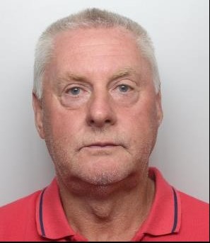 ES_News_'s tweet image. Rotherham Predator Found Guilty of R*ping Groomed Schoolgirl
Paul Richardson preyed on a vulnerable 15-year-old girl 20 years ago, exploiting her chaotic home life before repeatedly attacking her at hotels in South Yorkshire and Nottinghamshire.
A vile man who groomed and…
