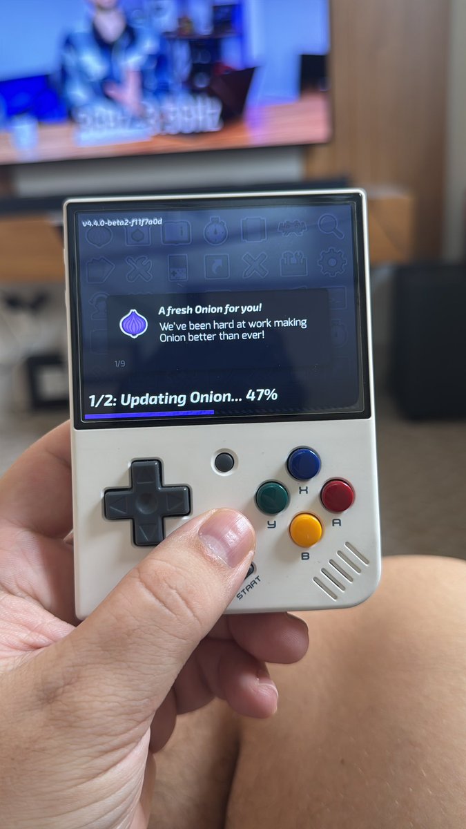 Vendo Miyoo Mini Plus, tela grande, Wi-Fi, já com Onion OS e lotado de jogos! 

R$ 499,00!

RT do bem?

Sem impostos! 

Acompanha case e película de vidro instalada!