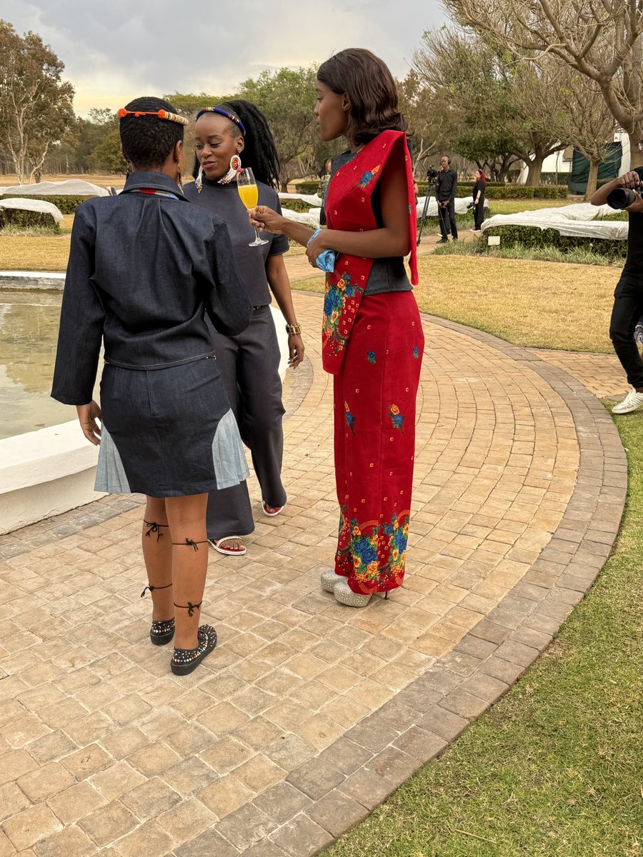 #BosadiFashionShowcase 
#InPictures at Kievits Kroon Wine Estate as we welcome our guests to the Bosadi Fashion Design Business Start-up Showcase.
#BosadiFashion #Unisa150AndBeyond #WomenInBusiness #InhlanyeloHub #OakfieldsCollege
<a href="/unisa/">Unisa</a> @oakfieldsCollege <a href="/unisaradio/">UNISA Radio</a>