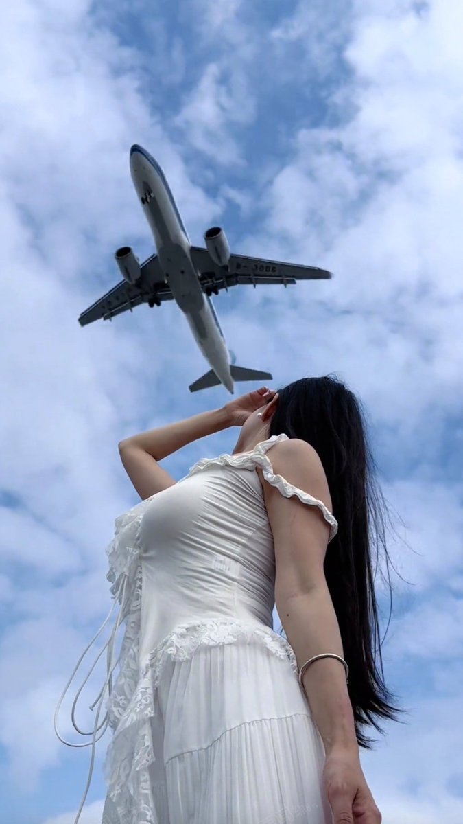 CHNN00001's tweet image. ✈️望天向自由