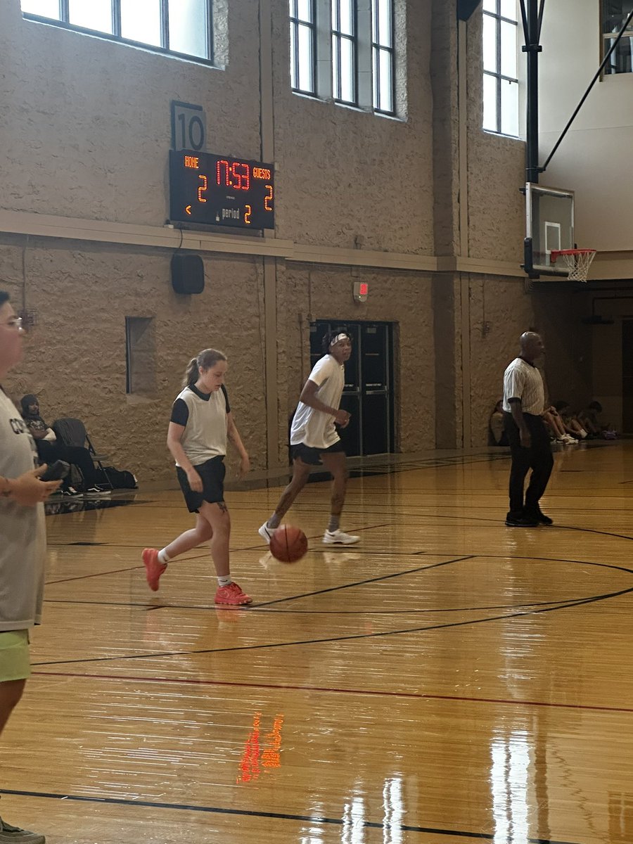 Stephens_BB's tweet image. Just watching some Stephens Alumni in the Show Me State games. @StephensStars Tay and Chu🤩🤩🤩