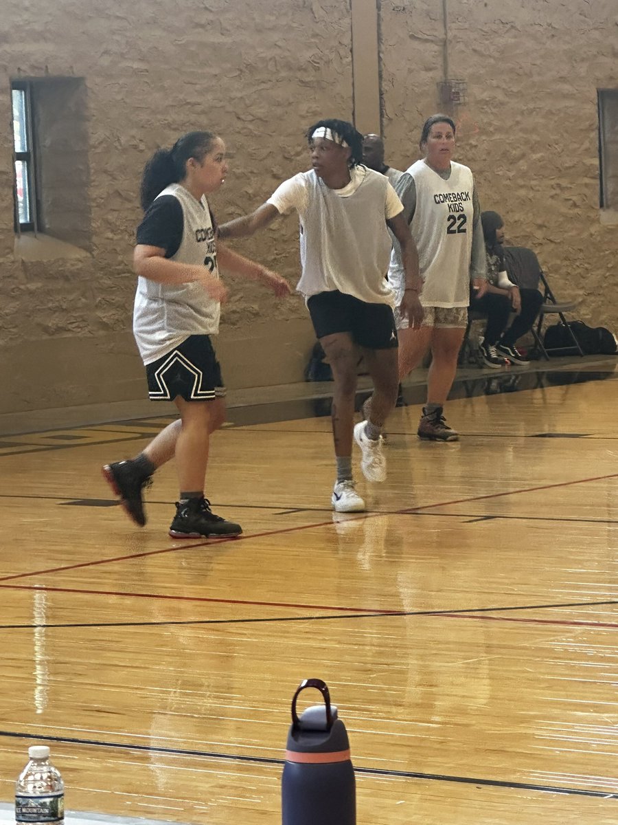 Stephens_BB's tweet image. Just watching some Stephens Alumni in the Show Me State games. @StephensStars Tay and Chu🤩🤩🤩
