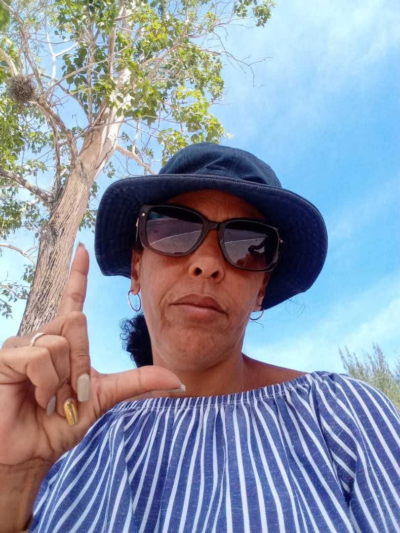 MercedesPerdig2's tweet image. 🚨
📌 ULTIMATUM A LA VALIENTE JENNY TABOADA ...
"SI VUELVE AL COMBINADO PARA TRATAR DE VER A SU HIJO Q LANGUIDECE EN UNA HUELGA CONTRA LA INJUSTICIA, LA LLEVARAN PARA EL GUATAO (PRISION DE MUJERES) BAJO LOS DELITOS DE DESORDEN PUBLICO E INSTIGACIÓN A DELINQUIR"
@YaUnido