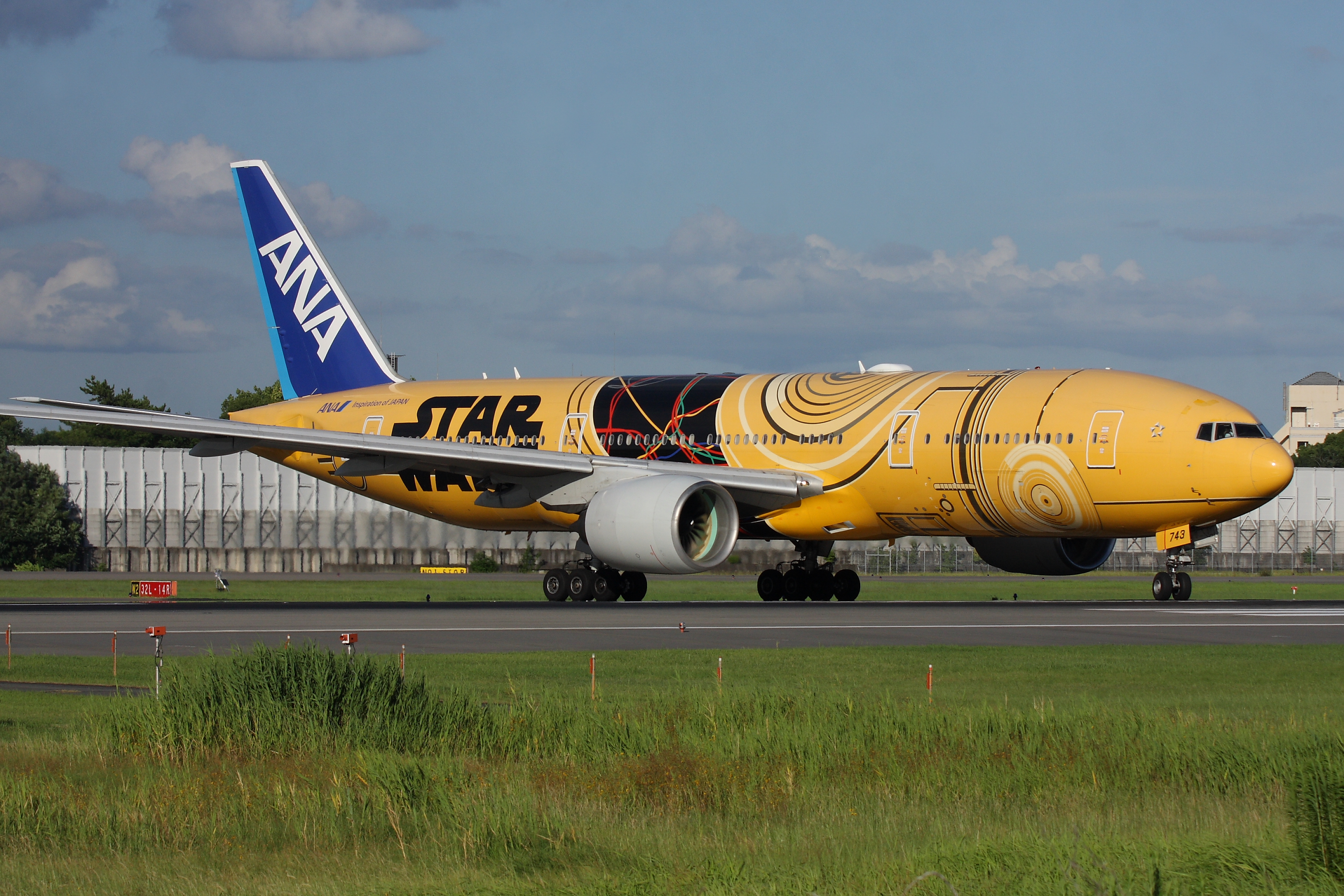 ANA Aviationtag B777-281ER チョッピリコンビ色 ANA Aviationtag B777-281ER チョッピリコンビ色 - メルカリ